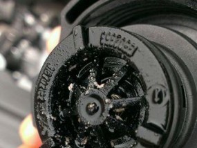 散热器异响问题如何排查和修复？