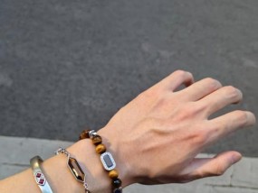 男生留香手环的佩戴方法是什么？如何正确佩戴留香手环？