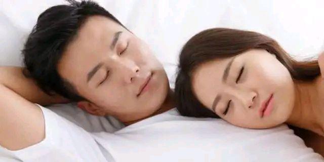 夫妻沟通感情的技巧（建立健康关系的关键是沟通）  第1张