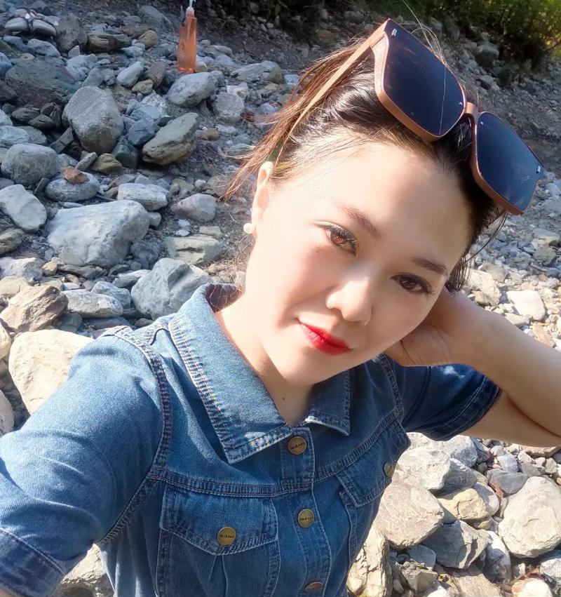 在小河边拍照如何突出自然美？手机拍照技巧有哪些？  第2张