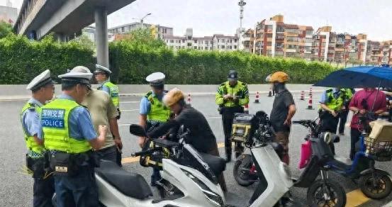 8月1日起实施，电动车、三轮车上路“4禁5罚”新规！车主注意  第1张