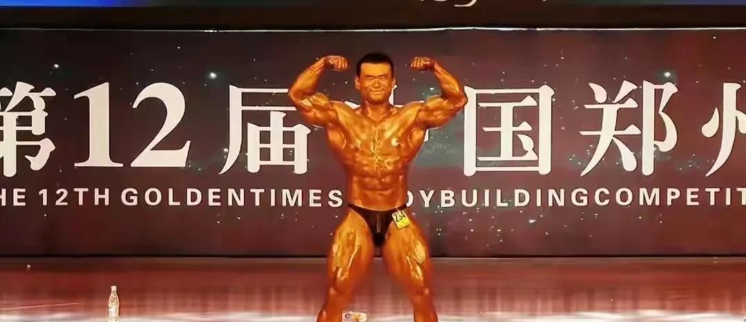 痛心！健美选手刘一阳逝世，年仅38岁，生前曾是中山大学副教授  第11张