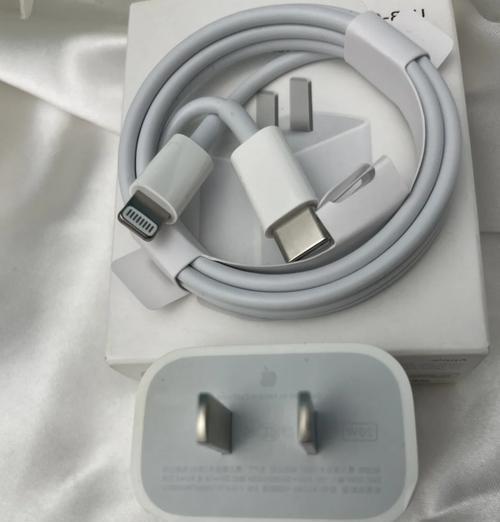 手机充电器的功率是多少瓦？它对电池寿命有何影响？  第1张