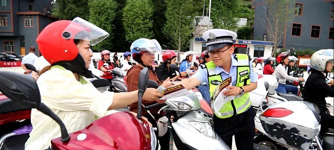 新规落地！10月1日起，3类电动车禁止上路，处罚明确，车主注意  第1张