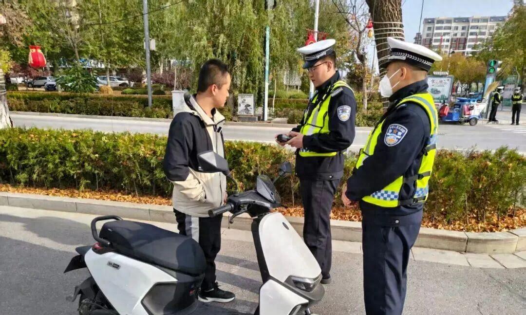 4月1日起，这2类电动车禁止上路！3种车放心骑，上路不查不罚不扣  第1张
